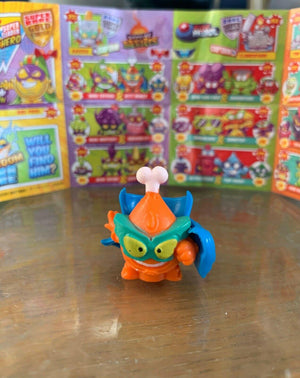 SUPERZINGS SERIES 4 KID KAZOOM GOLD SILVER PICK YOUR OWN DANGER GANG BLASTER JET