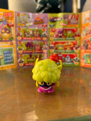 SUPERZINGS SERIES 4 KID KAZOOM GOLD SILVER PICK YOUR OWN DANGER GANG BLASTER JET